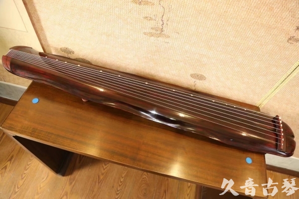 张家口市●久音古琴  ●今日推荐  20230516【收藏级断纹蕉叶】